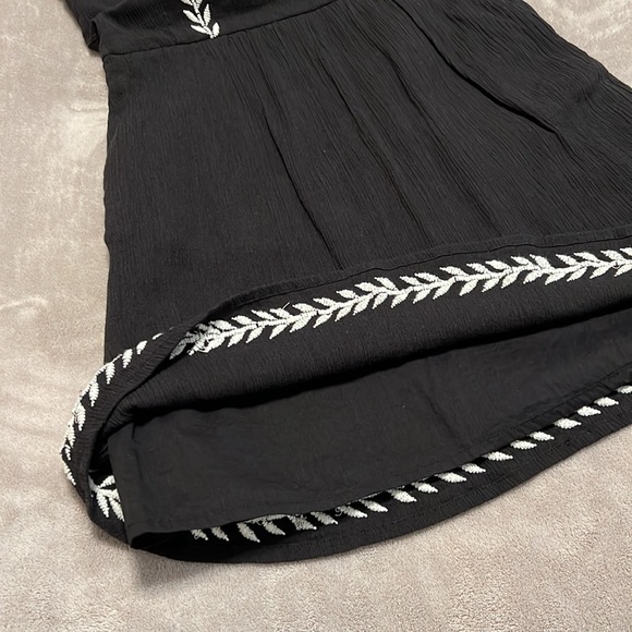 Lucky Brand Black Sleeveless Embroidered Dress - Picture 10 of 16
